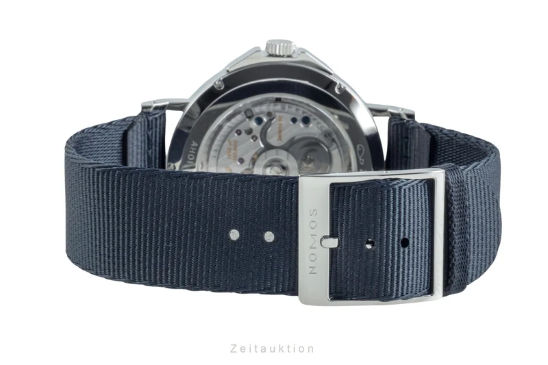 Nomos Ahoi steel automatic men's watch 557 LP: 3340EUR [2401144]