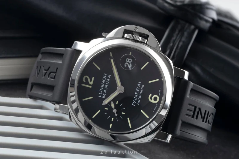 Panerai Luminor Marina steel automatic men's watch PAM01048 LP: 7900EUR [2406585]