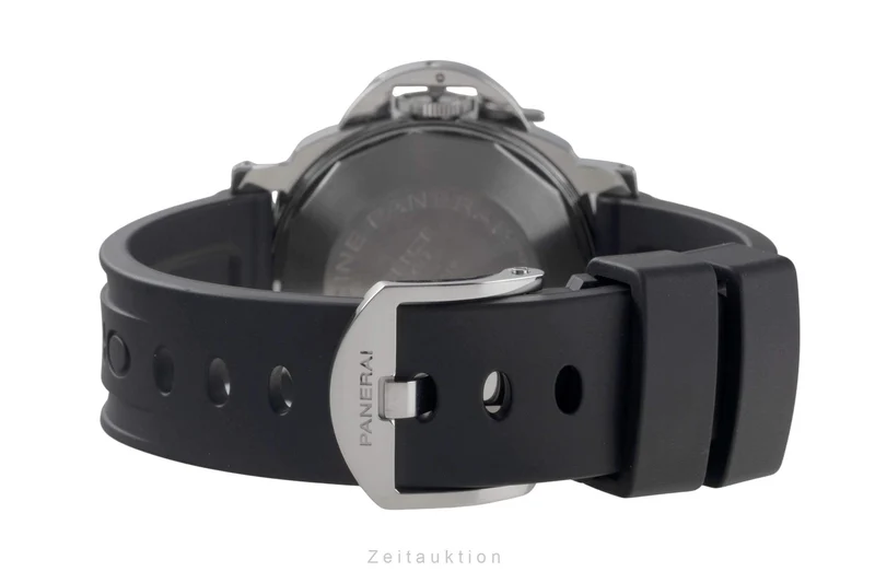 Panerai Luminor Marina steel automatic men's watch PAM01048 LP: 7900EUR [2406585]