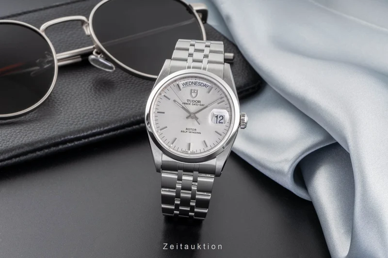 Tudor Date-Day steel automatic men's watch 76200 [2406102]