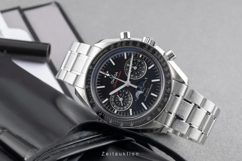 Omega Speedmaster chronograph steel automatic men's watch 304.30.44.52.01.001 LP: 12600EUR [2503684]