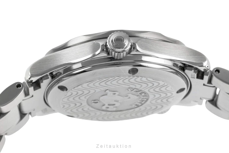 Omega Seamaster steel automatic men's watch 2252.50.00 LP: 6500EUR [2403273]