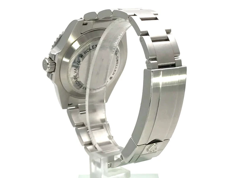 Rolex Sea-Dweller 4000 116600 aus 2015 LC100