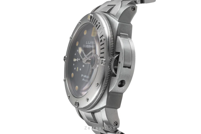 Panerai Submersible steel / titanium automatic men's watch PAM00106 [2503384]