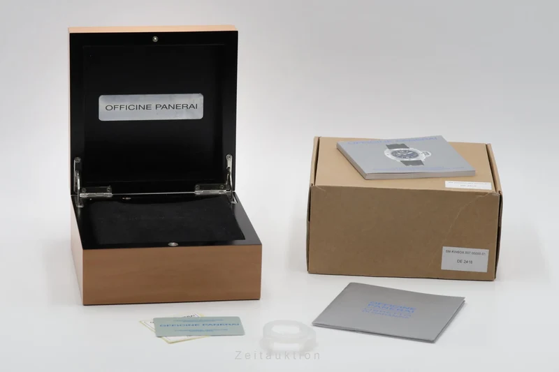 Panerai Submersible steel / titanium automatic men's watch PAM00106 [2503384]