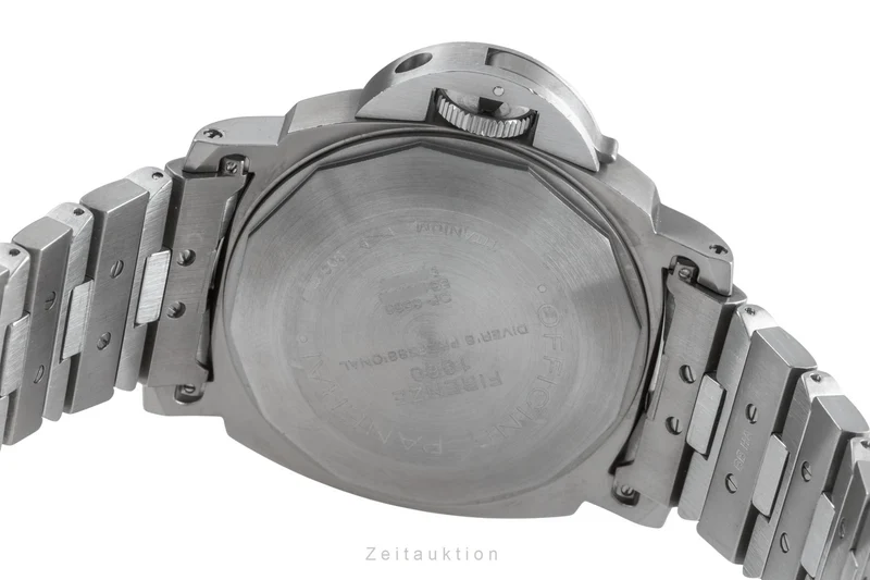 Panerai Submersible steel / titanium automatic men's watch PAM00106 [2503384]