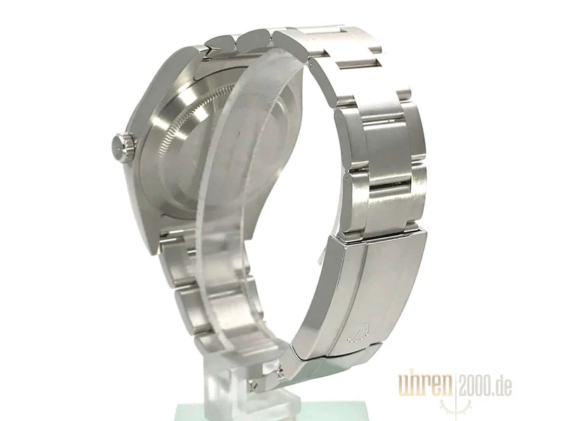 Rolex Oyster Perpetual 39 114300 Schwarz LC100 ungetragen