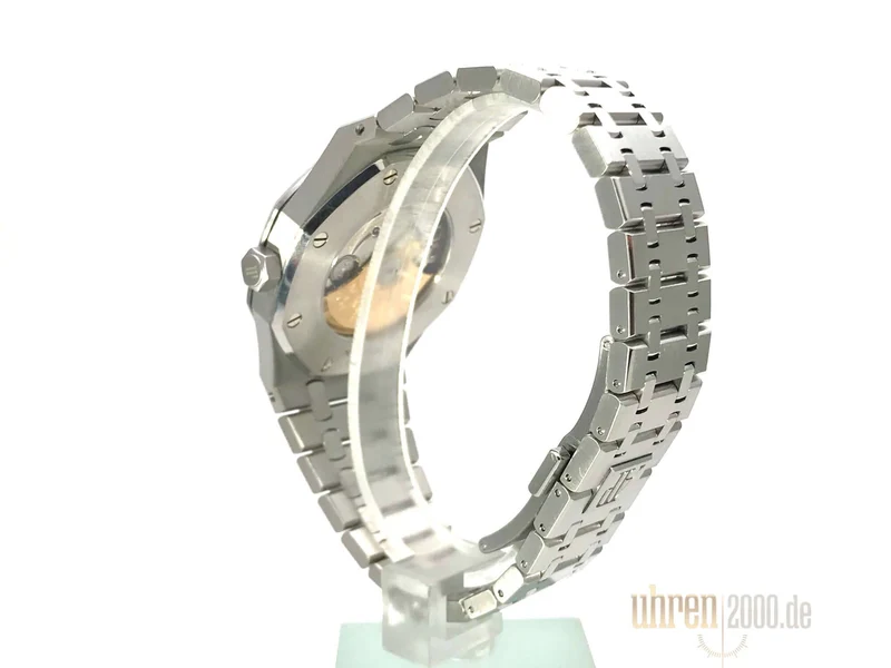 Audemars Piguet AP Royal Oak 15400ST.OO.1220ST.01 aus 2018
