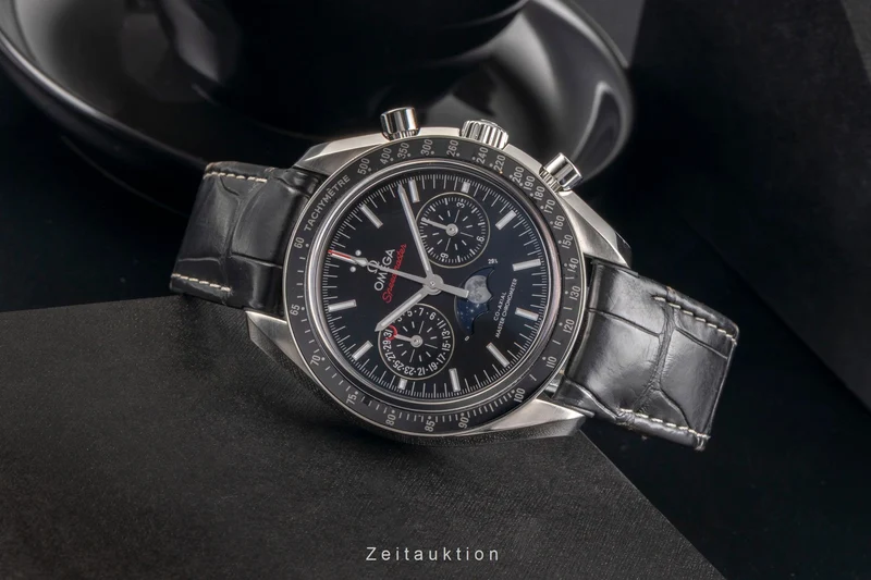 Omega Speedmaster chronograph steel automatic men's watch 304.33.44.52.01.001 LP: 12200EUR [2503513]