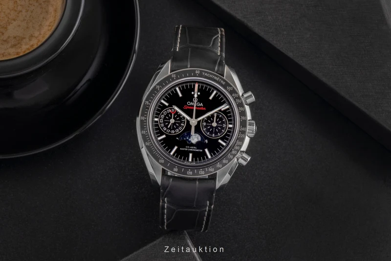 Omega Speedmaster chronograph steel automatic men's watch 304.33.44.52.01.001 LP: 12200EUR [2503513]