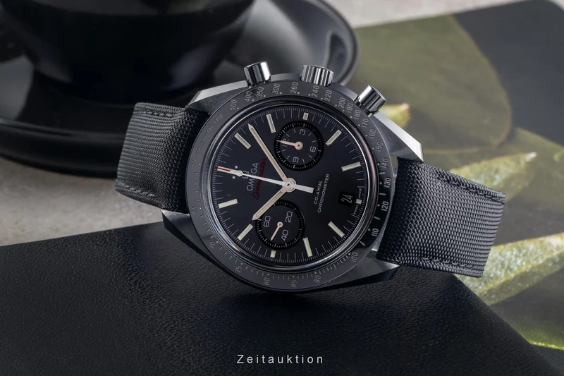 Omega Speedmaster Moonwatch chronograph ceramic automatic men's watch 311.92.44.51.01.007 LP: 13900EUR [2503506]