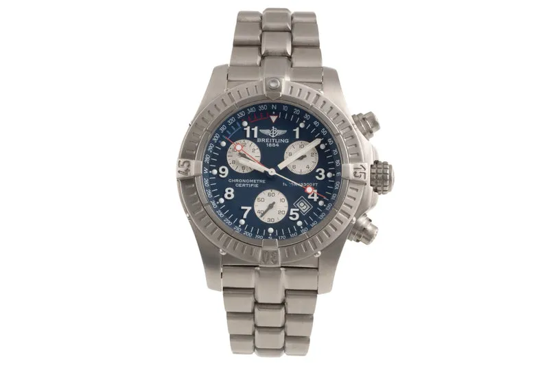 Breitling Avenger chronograph titanium quartz men's watch E73360 [2400390]