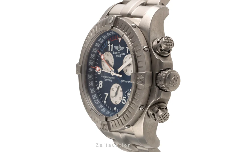 Breitling Avenger chronograph titanium quartz men's watch E73360 [2400390]