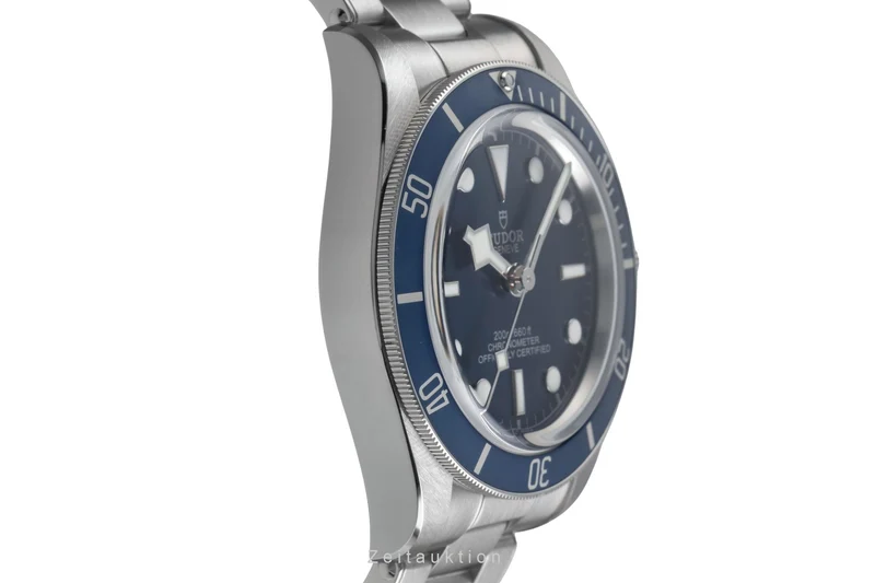 Tudor Black Bay steel automatic men's watch 79030B LP: 4150EUR [2503532]