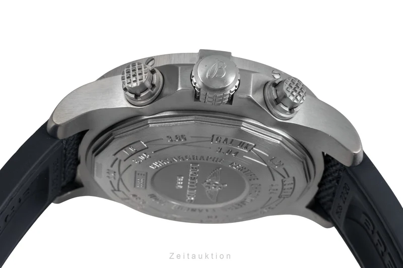 Breitling Avenger chronograph titanium automatic men's watch E1338310/M534 [2503541]