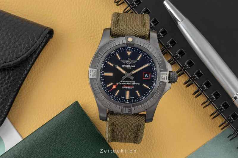 Breitling Avenger Blackbird 44 titanium automatic men's watch V1731110/BD74 LP: 4800EUR [2400003]