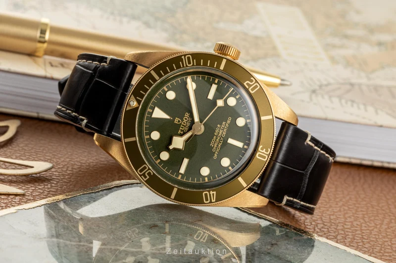 Tudor Black Bay 18 ct gold automatic men's watch 79018V LP: 17400EUR [2305702]