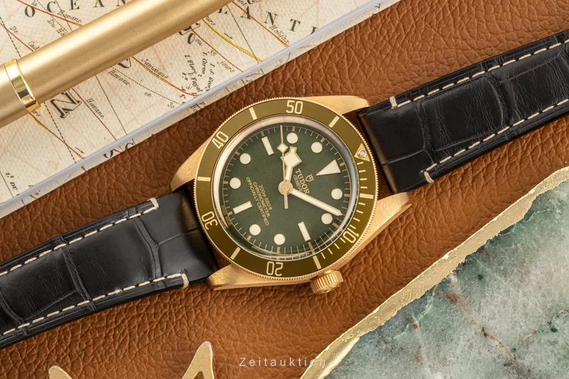 Tudor Black Bay 18 ct gold automatic men's watch 79018V LP: 17400EUR [2305702]