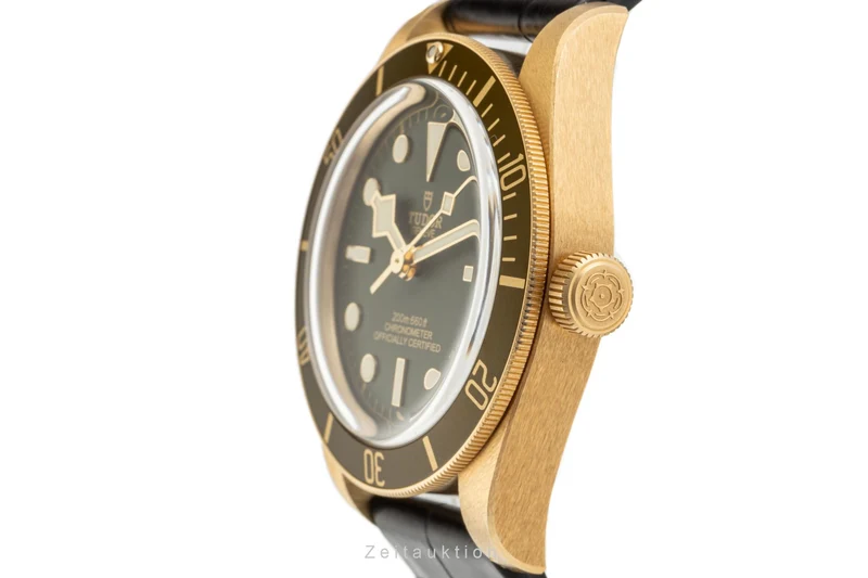 Tudor Black Bay 18 ct gold automatic men's watch 79018V LP: 17400EUR [2305702]