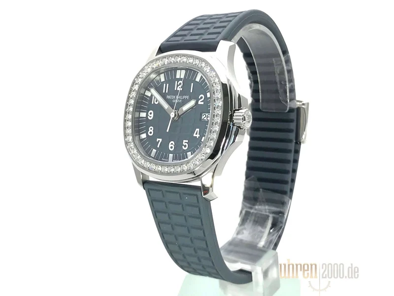 Patek Philippe Aquanaut Lady 5067A-025
