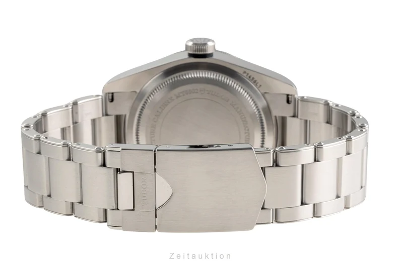 Tudor Black Bay steel automatic men's watch 79230N LP: 4030EUR [2400202]
