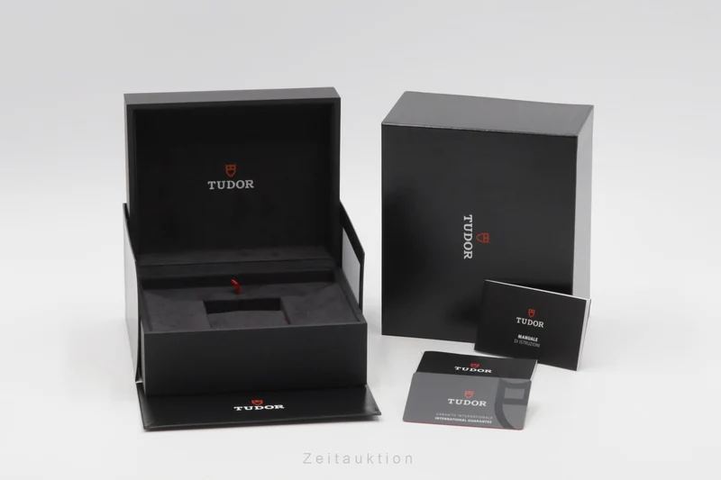 Tudor Heritage chronograph steel automatic men's watch 70330B LP: 5550EUR [2400127]