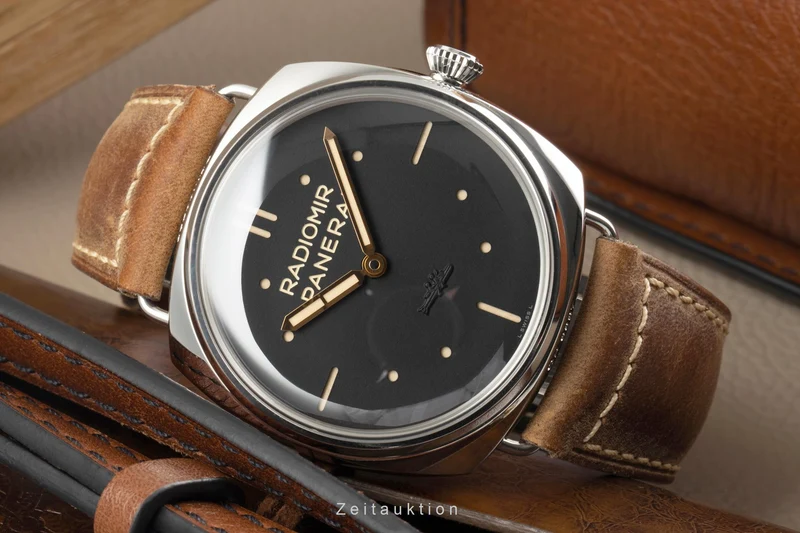 Panerai Radiomir steel manual winding men's watch PAM00425 LP: 9200EUR [2303250]