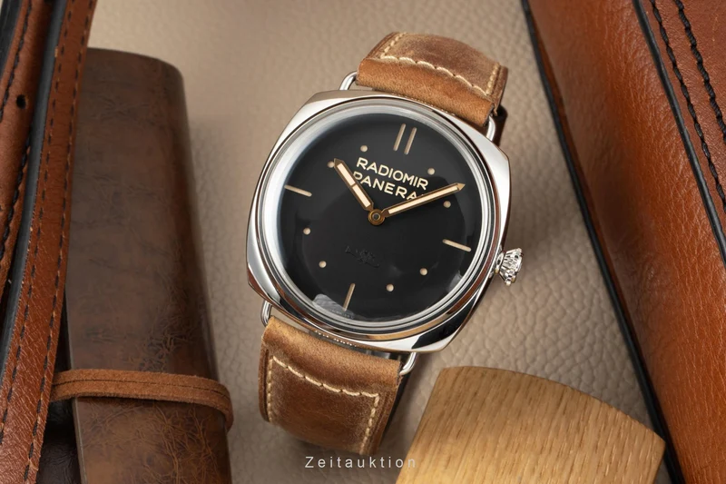 Panerai Radiomir steel manual winding men's watch PAM00425 LP: 9200EUR [2303250]