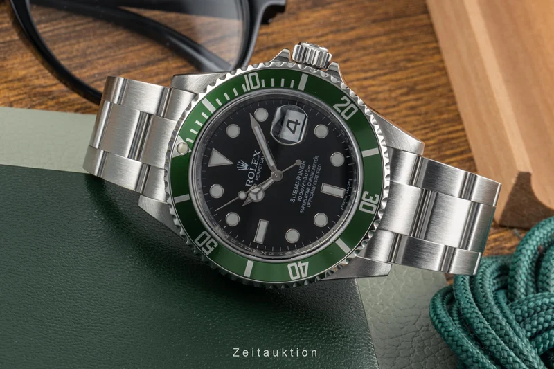 Rolex Submariner steel automatic men's watch 16610LV [2304708]