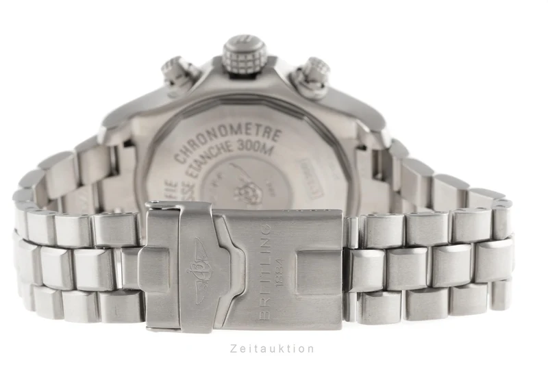 Breitling Avenger chronograph titanium automatic men's watch E13360 [2206762]