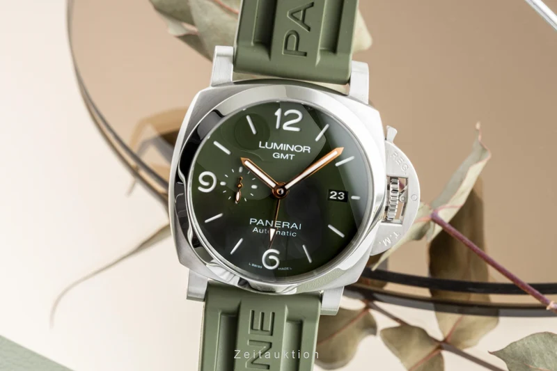 Panerai Luminor GMT steel automatic men's watch PAM01056 Limited [2303873]