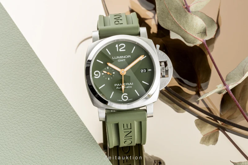Panerai Luminor GMT steel automatic men's watch PAM01056 Limited [2303873]