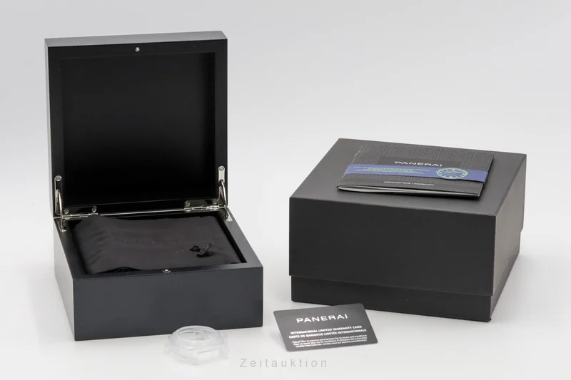 Panerai Luminor GMT steel automatic men's watch PAM01056 Limited [2303873]