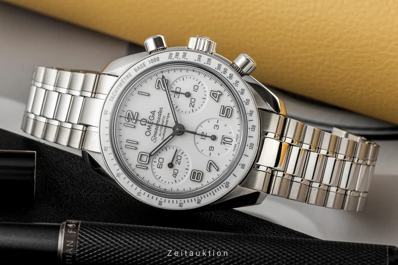Omega Speedmaster chronograph steel automatic men's watch 324.30.38.40.04.001 LP: 7300EUR [2304520]