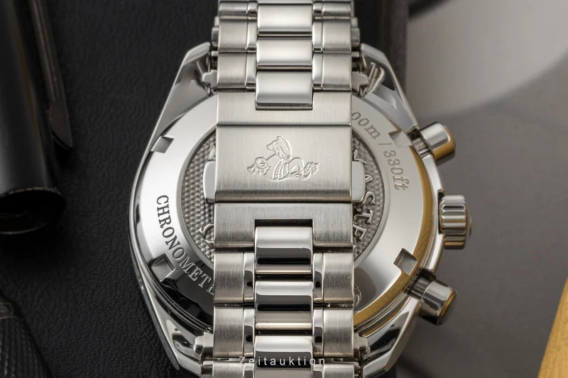 Omega Speedmaster chronograph steel automatic men's watch 324.30.38.40.04.001 LP: 7300EUR [2304520]