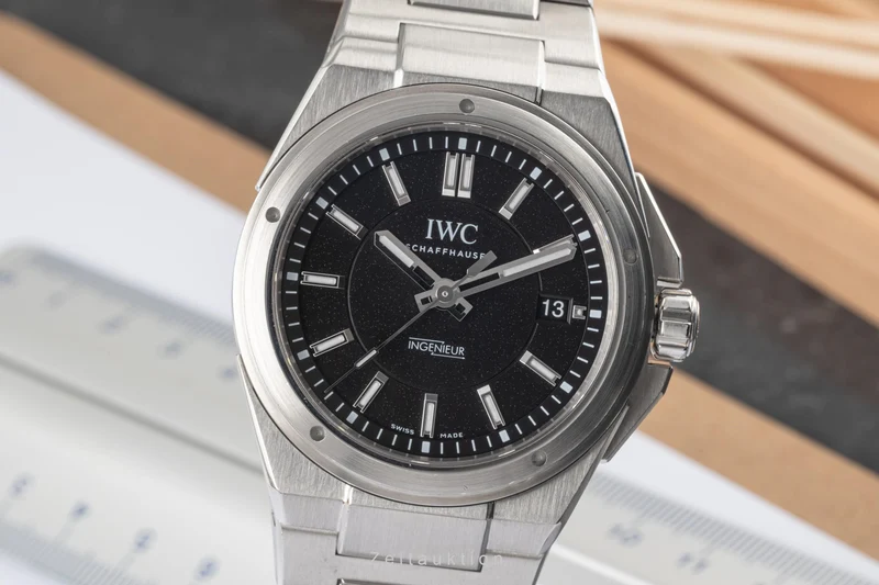 IWC Ingenieur steel automatic men's watch IW323902 LP: 12900EUR [2302537]