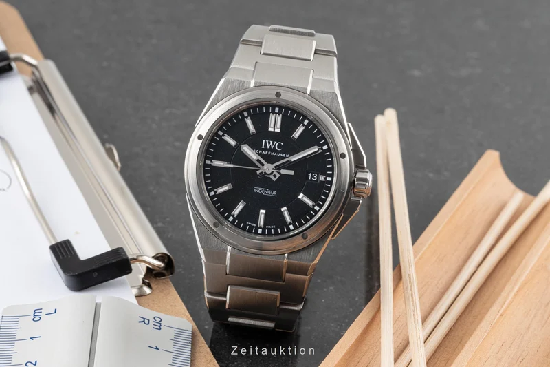 IWC Ingenieur steel automatic men's watch IW323902 LP: 12900EUR [2302537]
