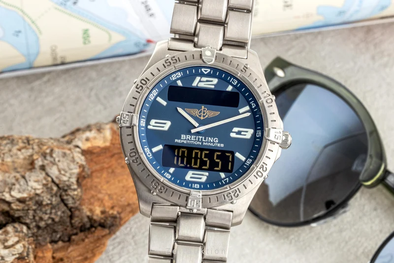 Breitling Aerospace chronograph titanium quartz men's watch E65362 LP: 5100EUR [2301177]