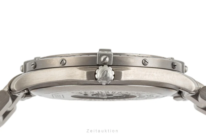 Breitling Aerospace chronograph titanium quartz men's watch E65362 LP: 5100EUR [2301177]