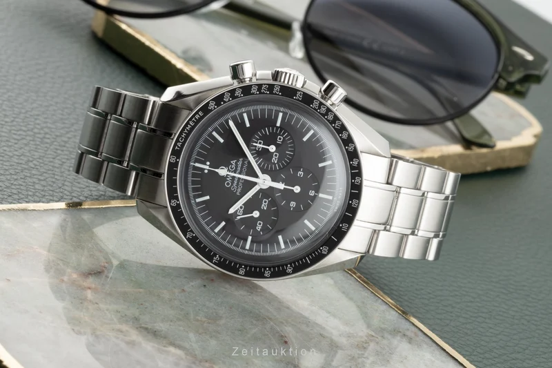 Omega Speedmaster Moonwatch chronograph steel manual winding men's watch 311.30.42.30.01.005 LP: 7600EUR [2304427]