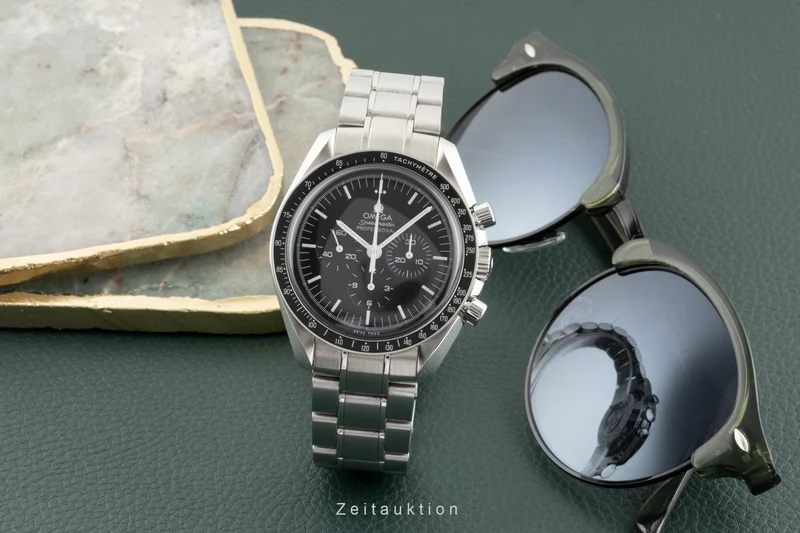 Omega Speedmaster Moonwatch chronograph steel manual winding men's watch 311.30.42.30.01.005 LP: 7600EUR [2304427]