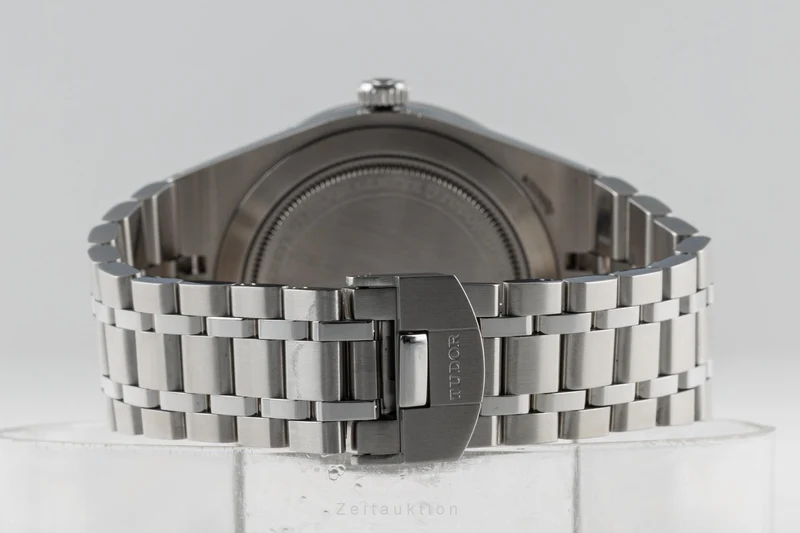Tudor Royal steel automatic men's watch 28600 LP: 2420EUR [2302402]