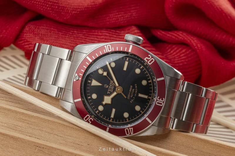 Tudor Black Bay steel automatic men's watch 79220 LP: 3950EUR [2302344]