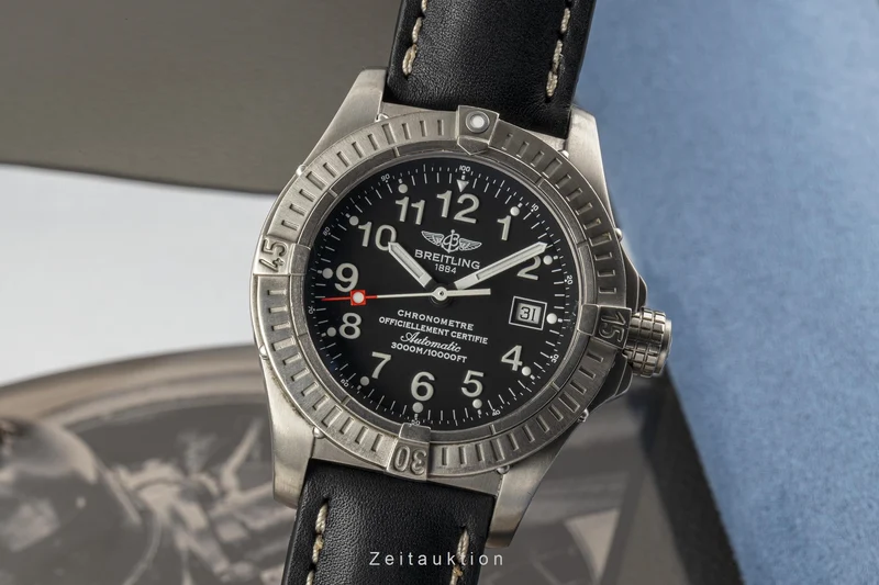 Breitling Avenger Seawolf titanium automatic men's watch E17370 LP: 4950EUR [2303459]