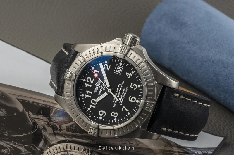 Breitling Avenger Seawolf titanium automatic men's watch E17370 LP: 4950EUR [2303459]