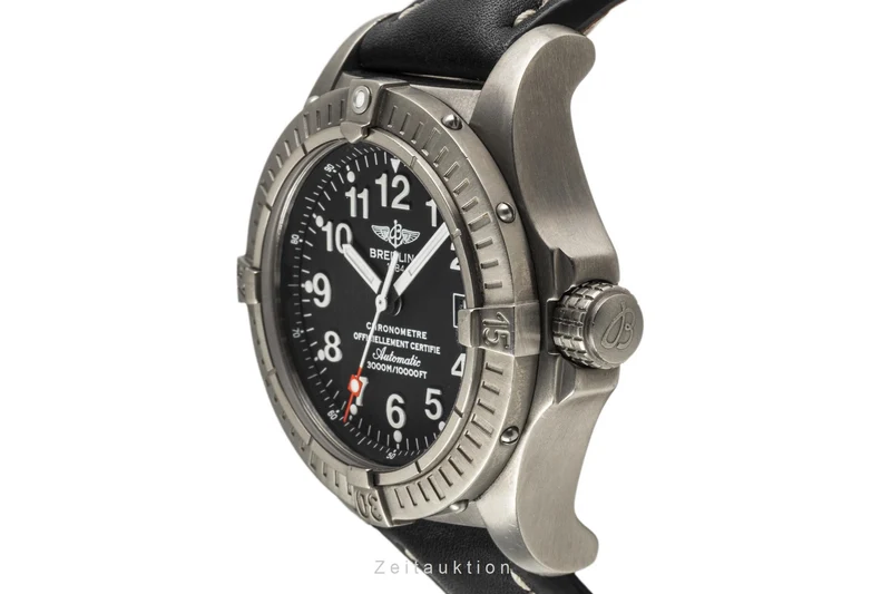 Breitling Avenger Seawolf titanium automatic men's watch E17370 LP: 4950EUR [2303459]