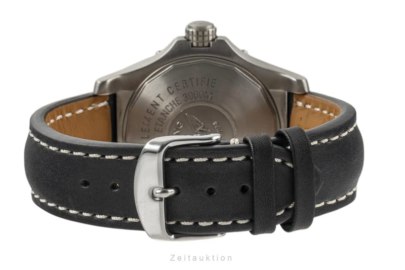 Breitling Avenger Seawolf titanium automatic men's watch E17370 LP: 4950EUR [2303459]