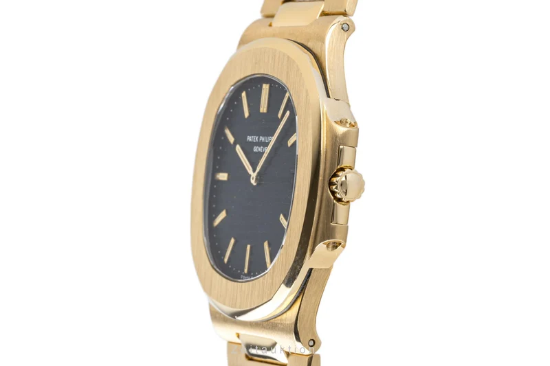 Patek Philippe Nautilus 18 ct gold automatic men's watch 3700/11J [2300998]