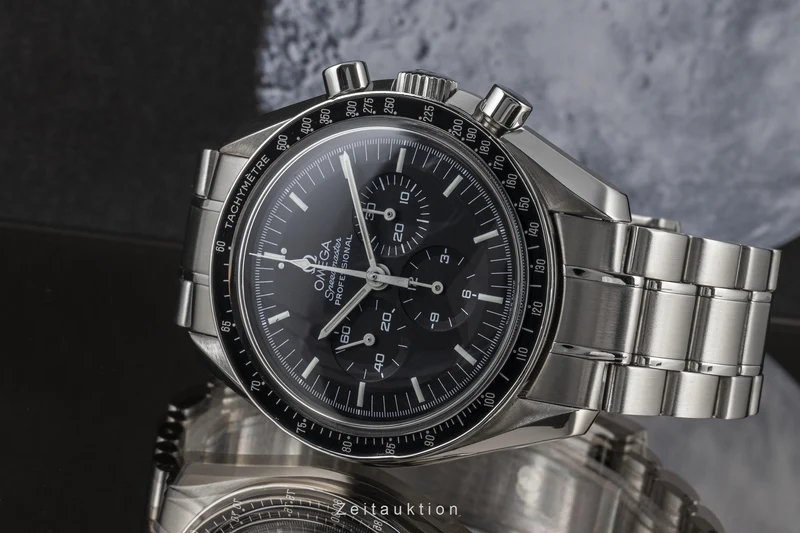 Omega Speedmaster Moonwatch chronograph steel manual winding men's watch 3570.50.00 LP: 8000EUR [2300845]