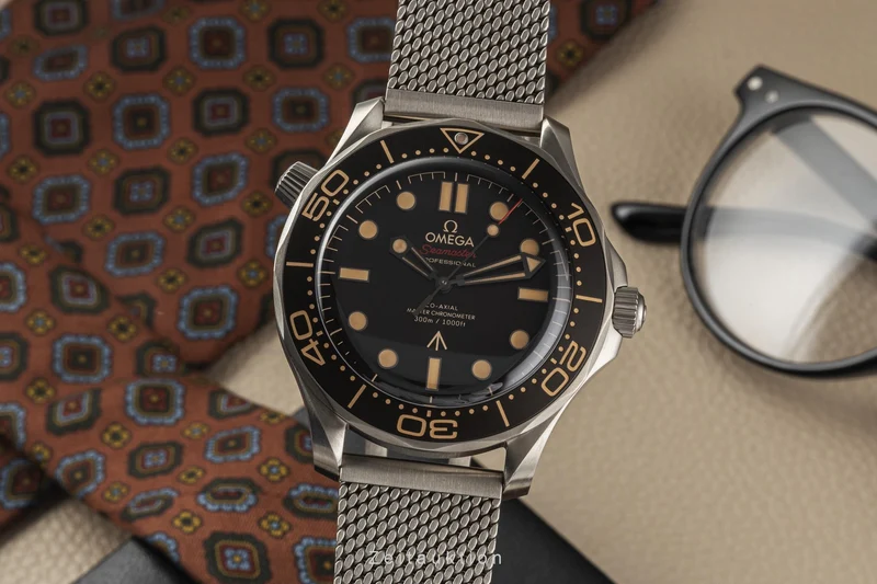 Omega Seamaster titanium automatic men's watch 210.90.42.20.01.001 LP: 10700EUR [2300809]
